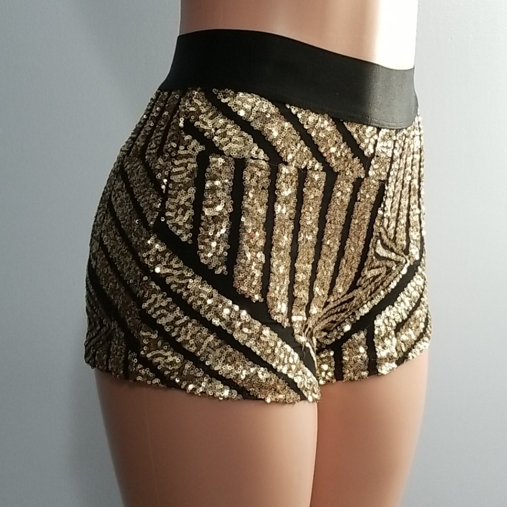 WINDSOR BLK/ GLD SEQUIN DRESSY SHORT